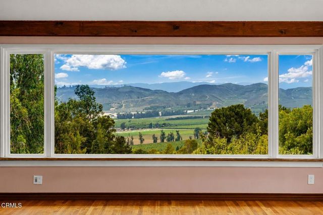 569 Valley Vista Drive, Camarillo, CA 93010