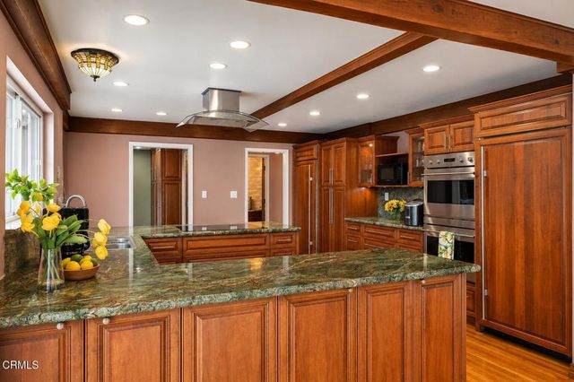 569 Valley Vista Drive, Camarillo, CA 93010