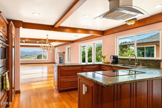 569 Valley Vista Drive, Camarillo, CA 93010