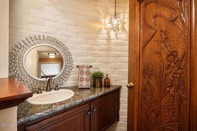 569 Valley Vista Drive, Camarillo, CA 93010