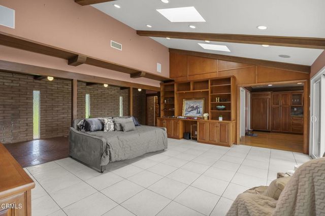 569 Valley Vista Drive, Camarillo, CA 93010