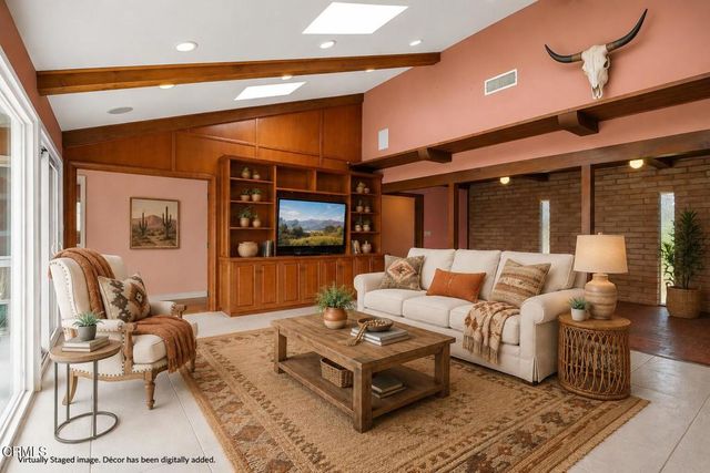 569 Valley Vista Drive, Camarillo, CA 93010