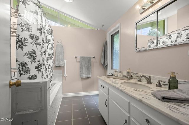 569 Valley Vista Drive, Camarillo, CA 93010