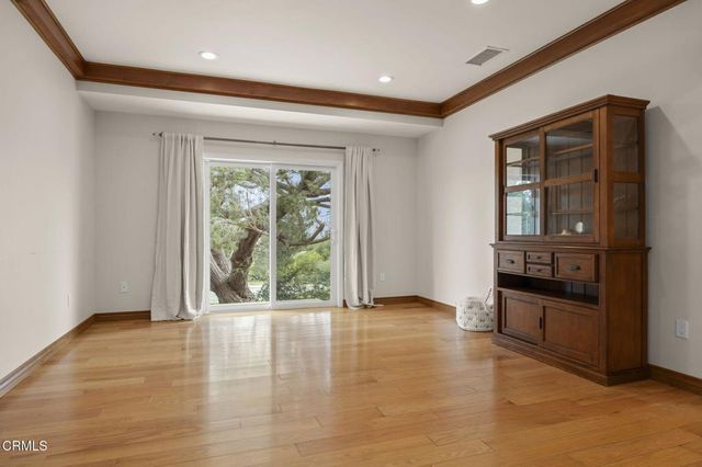 569 Valley Vista Drive, Camarillo, CA 93010