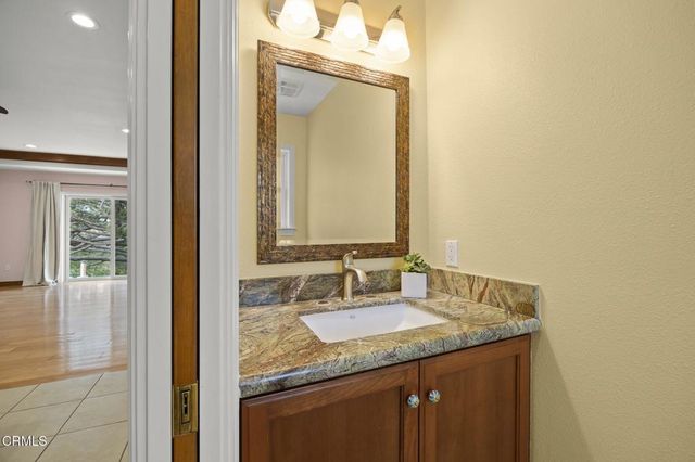 569 Valley Vista Drive, Camarillo, CA 93010