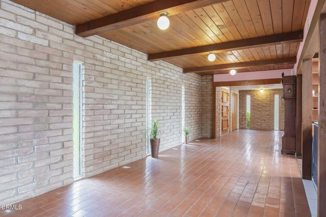 569 Valley Vista Drive, Camarillo, CA 93010