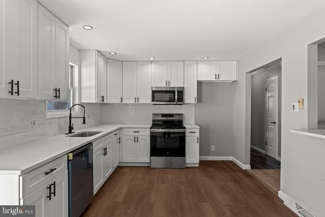 376 LOWER LANDING ROAD, Blackwood, NJ 08012