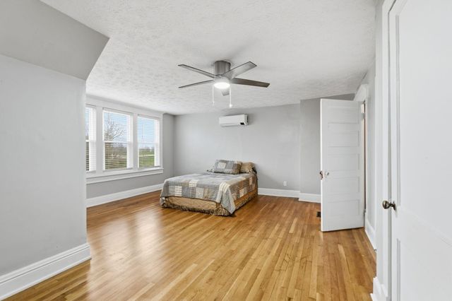 1062 Stamping Ground Road, Georgetown, KY 40324