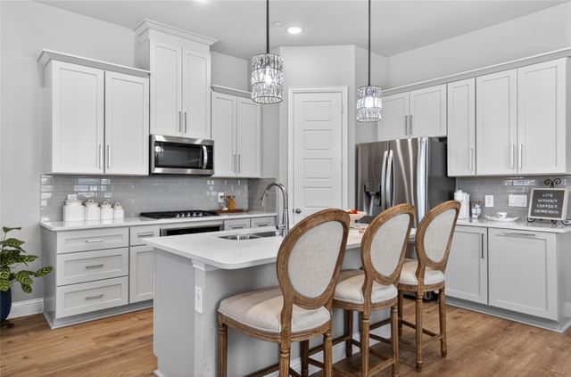 12974 Jk Ojha Street, Farmers Branch, TX 75234