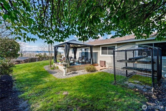 925 Valley Place, Kent, WA 98031