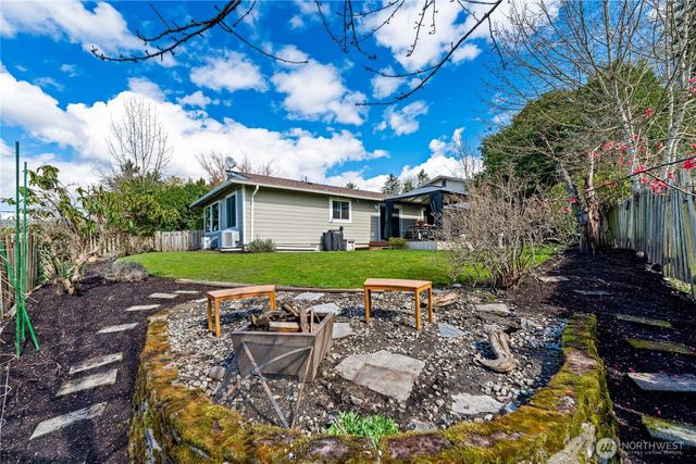 925 Valley Place, Kent, WA 98031