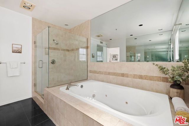 2222 Neilson Way 102, Santa Monica, CA 90405