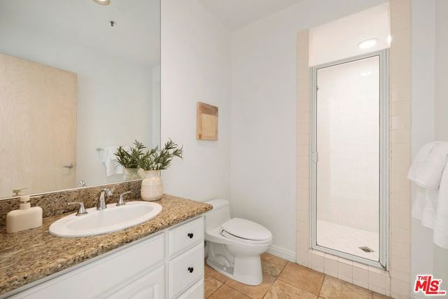 2222 Neilson Way 102, Santa Monica, CA 90405