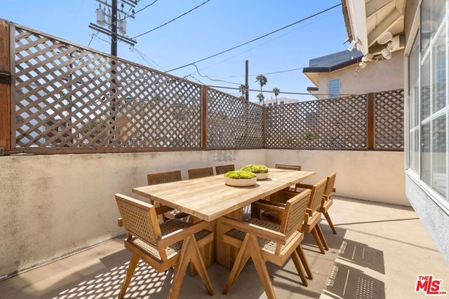 2222 Neilson Way 102, Santa Monica, CA 90405