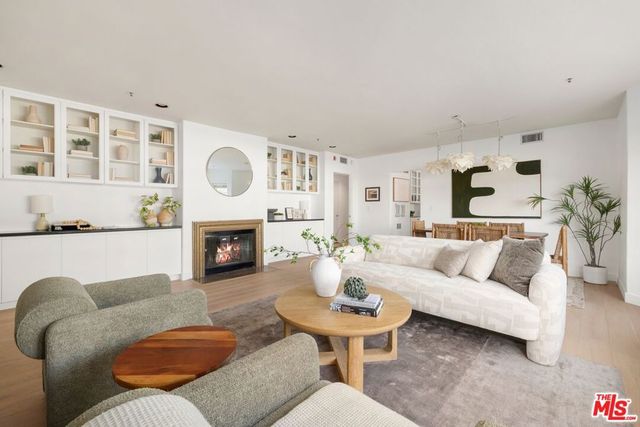 2222 Neilson Way 102, Santa Monica, CA 90405