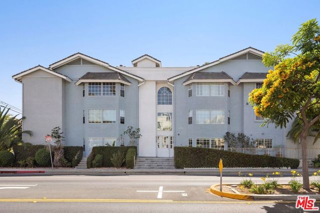 2222 Neilson Way 102, Santa Monica, CA 90405