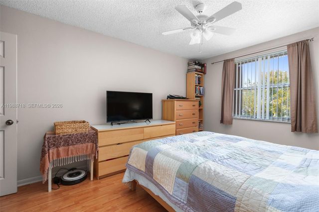 1199 SW 109th Lane, Davie, FL 33324