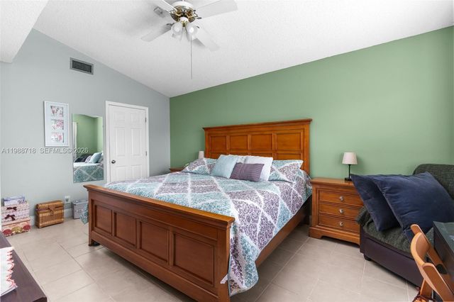 1199 SW 109th Lane, Davie, FL 33324