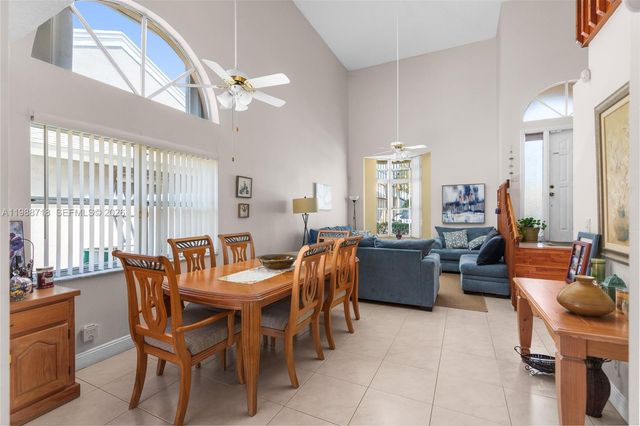 1199 SW 109th Lane, Davie, FL 33324