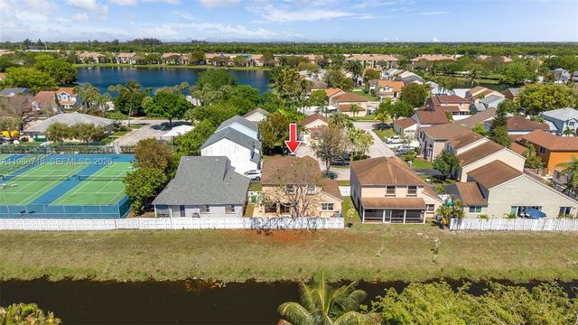 1199 SW 109th Lane, Davie, FL 33324