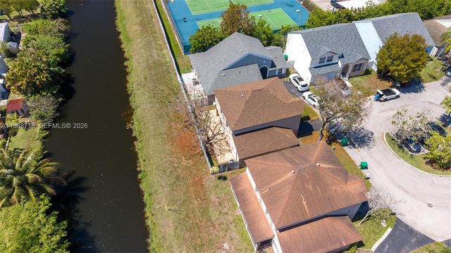 1199 SW 109th Lane, Davie, FL 33324