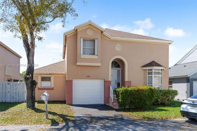 1199 SW 109th Lane, Davie, FL 33324