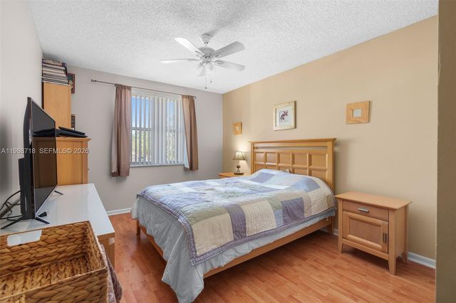 1199 SW 109th Lane, Davie, FL 33324