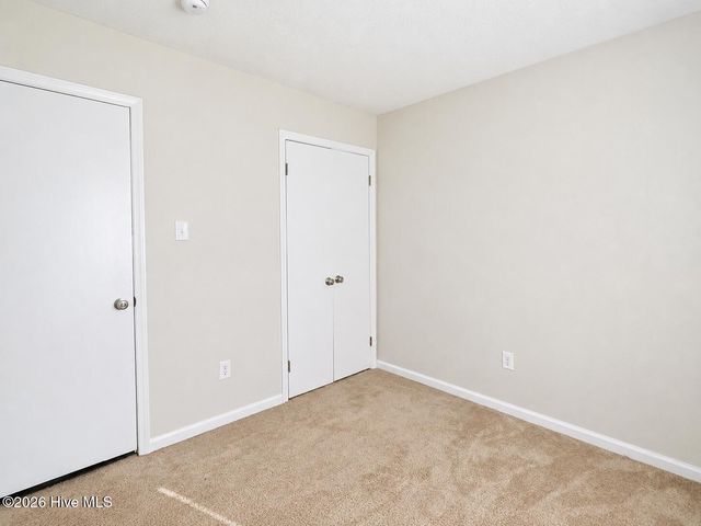 2803 Shade Tree Drive, Fayetteville, NC 28306
