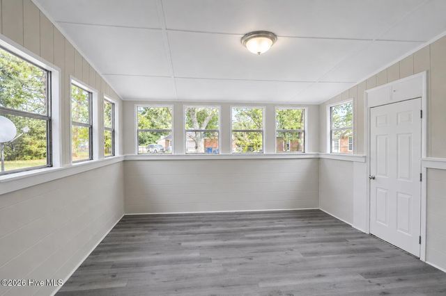 2803 Shade Tree Drive, Fayetteville, NC 28306