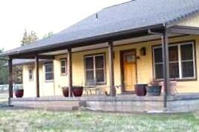 218 Long Branch Road, Eagle Point, OR 97524