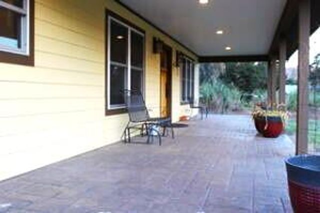 218 Long Branch Road, Eagle Point, OR 97524