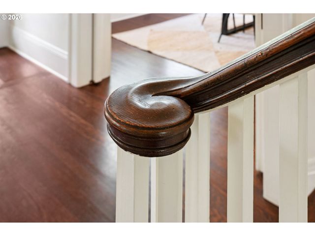 3434 Ne PEERLESS Pl, Portland, OR 97232