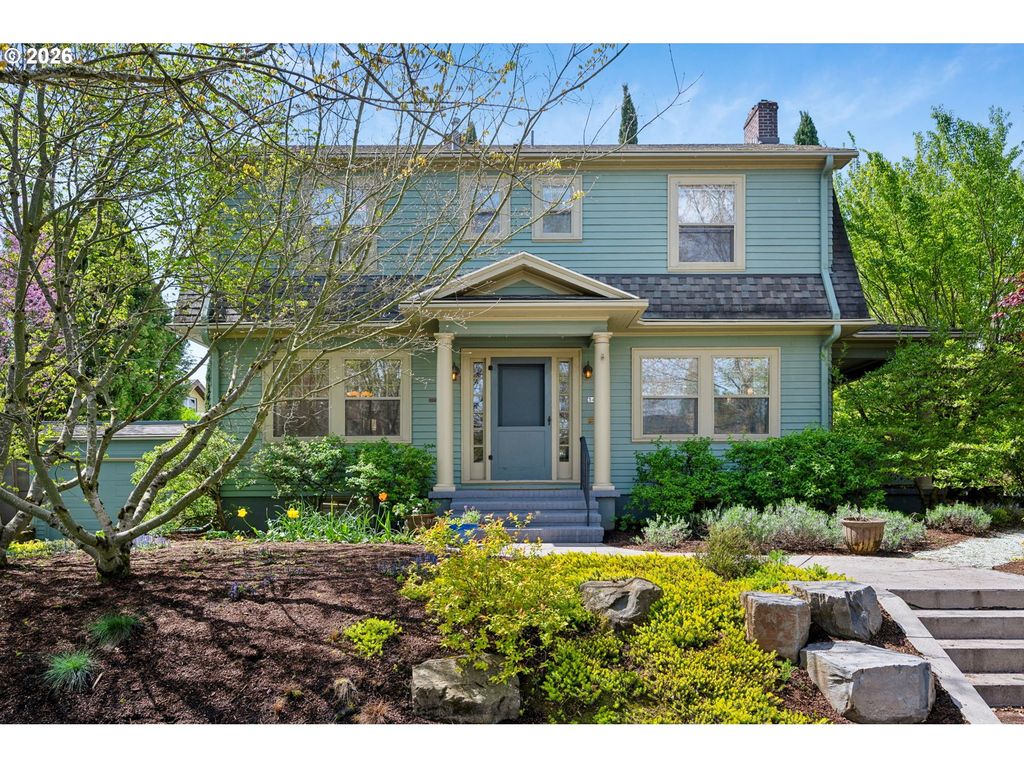 3434 Ne PEERLESS Pl, Portland, OR 97232