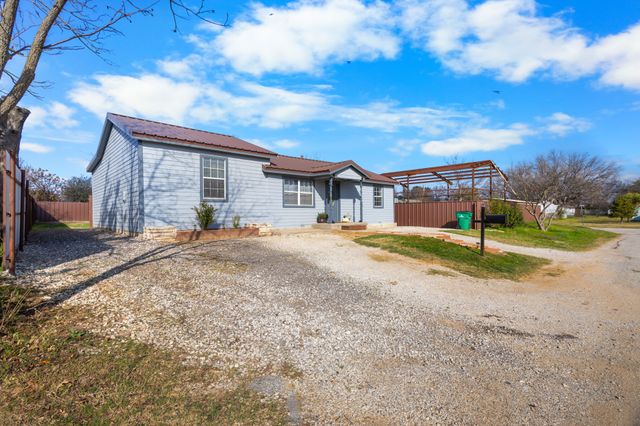 1409 18th Street, Bridgeport, TX 76426