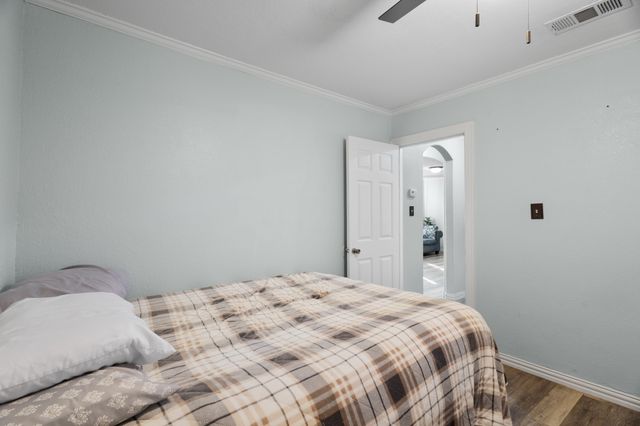 1409 18th Street, Bridgeport, TX 76426