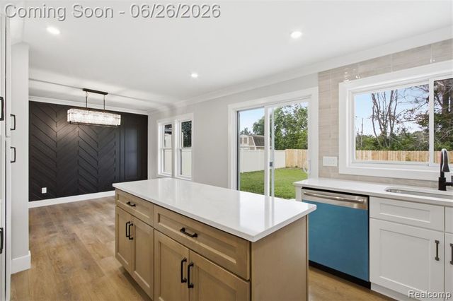 54319 Bradshaw Drive, New Baltimore, MI 48047