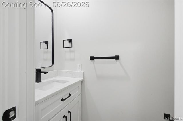 54319 Bradshaw Drive, New Baltimore, MI 48047