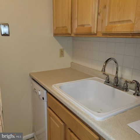 4828 SILVERWOOD ST, Philadelphia, PA 19128