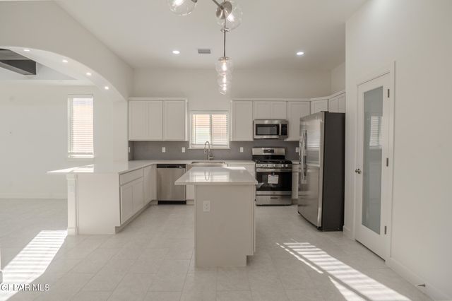 3868 Bubble Place, El Paso, TX 79938