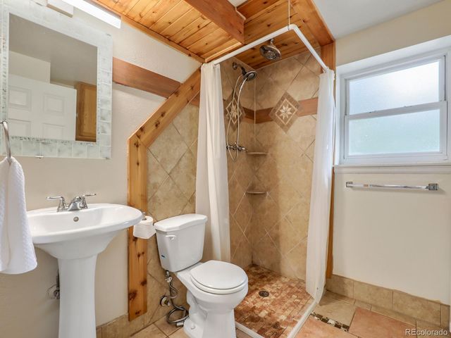 16398 E Warren Avenue, Aurora, CO 80013