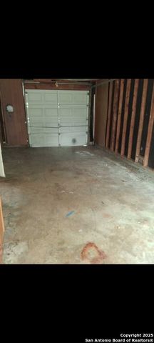 7331 Glen MNR, San Antonio, TX 78239