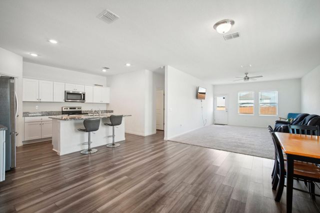 403 Red Fish LN E, Hutto, TX 78634