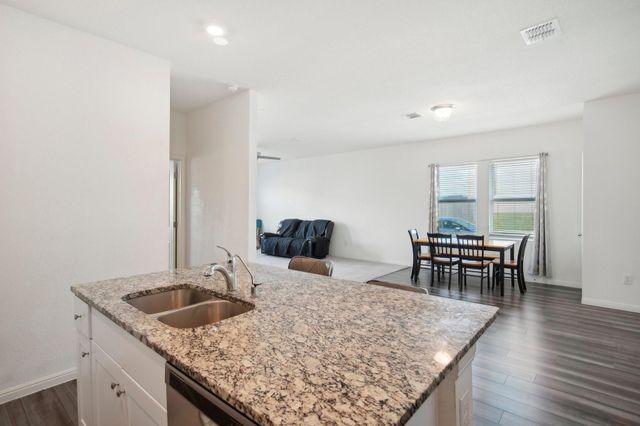 403 Red Fish LN E, Hutto, TX 78634