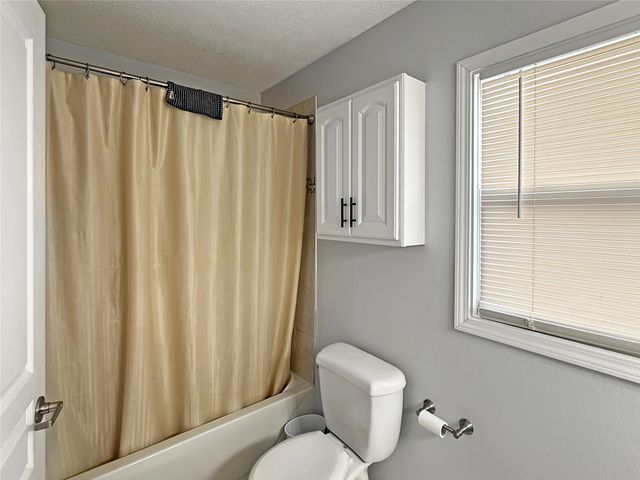 4149 Boyd Street, Des Moines, IA 50317