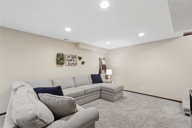 840 NE 51st Street, Ankeny, IA 50021
