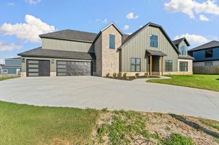 6416 S 59th Street, Rogers, AR 72758