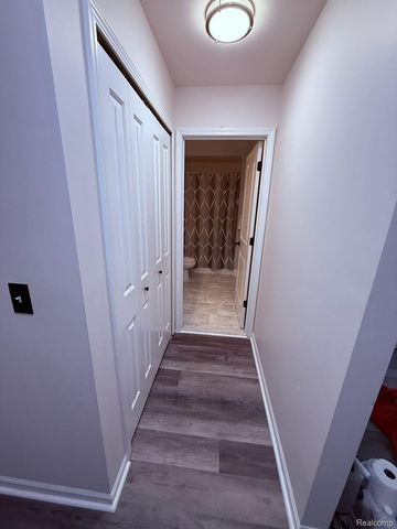 17014 Newbury Avenue, Macomb Township, MI 48044