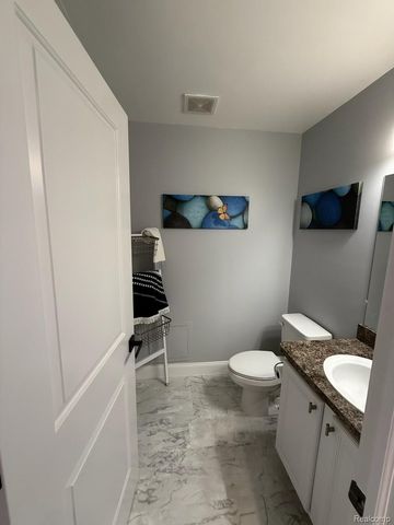 17014 Newbury Avenue, Macomb Township, MI 48044