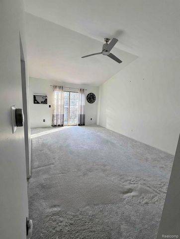 17014 Newbury Avenue, Macomb Township, MI 48044