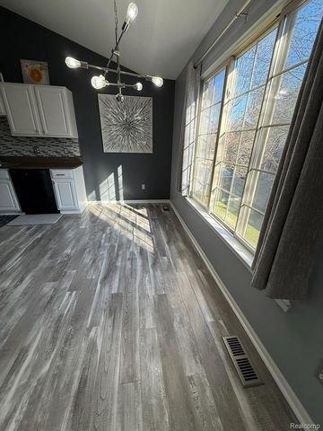 17014 Newbury Avenue, Macomb Township, MI 48044